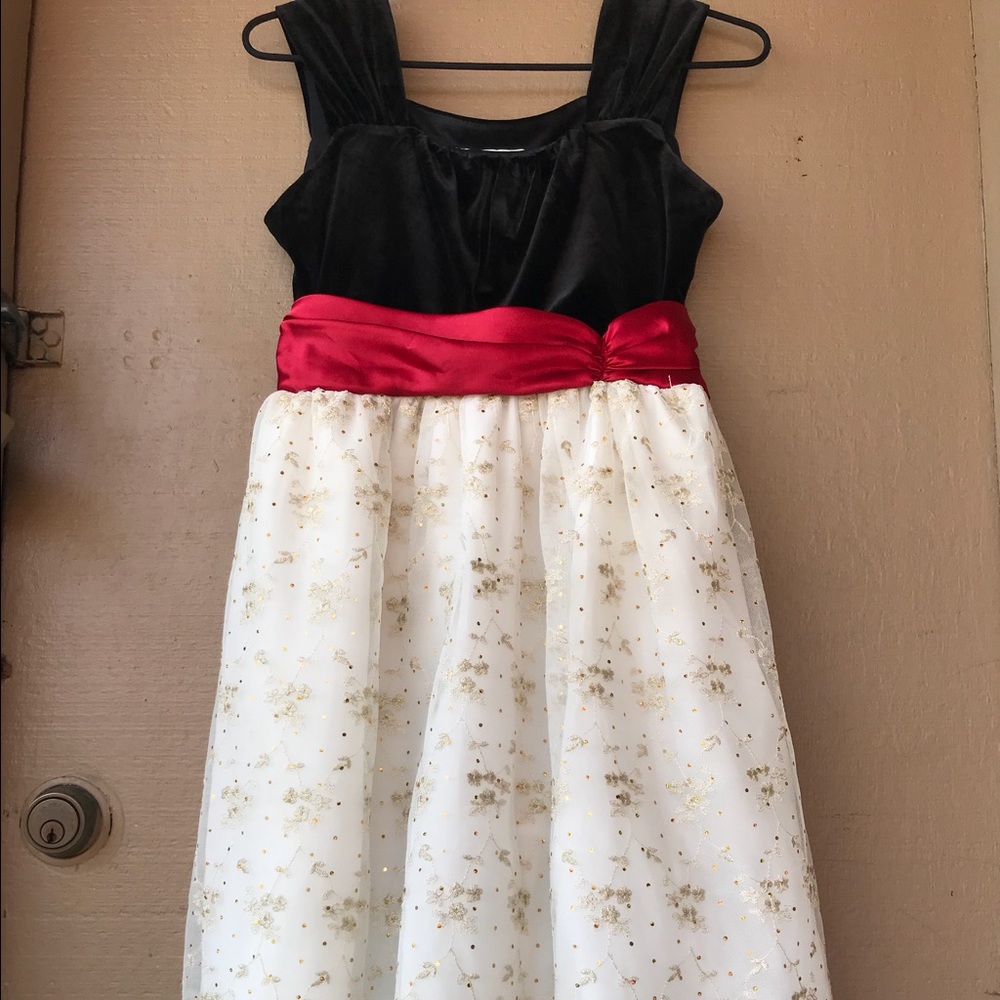 Children’s Dress  K01001